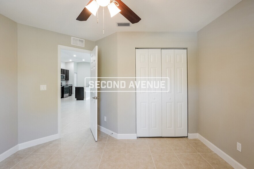 Building Photo - 3090 Tinley Rd SE