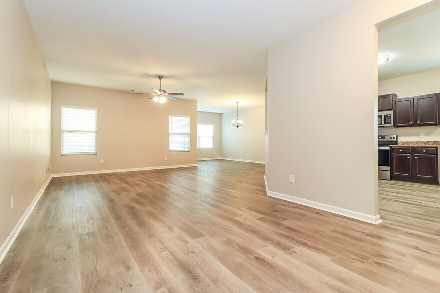 Building Photo - 31 Culver Ridge Dr