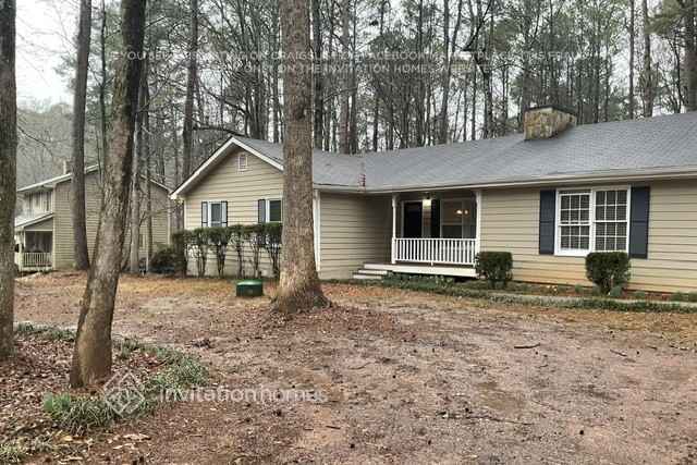 Building Photo - 155 Pilgrim Way