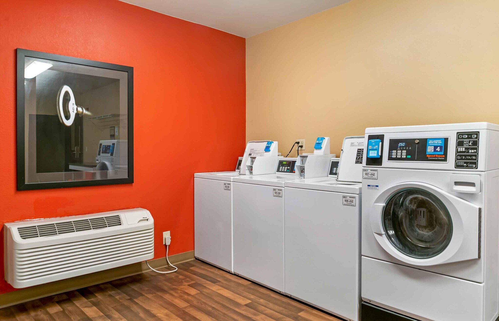 Building Photo - Furnished Studio-Detroit - Dearborn
