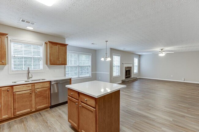 Building Photo - 4439 Woodgate Hill Trail