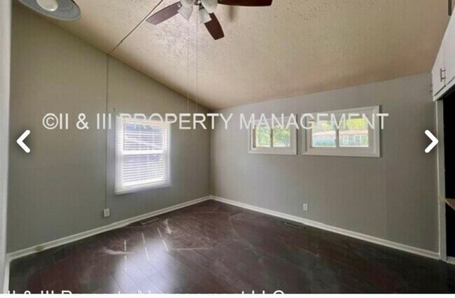 Building Photo - 5504 W 79th St