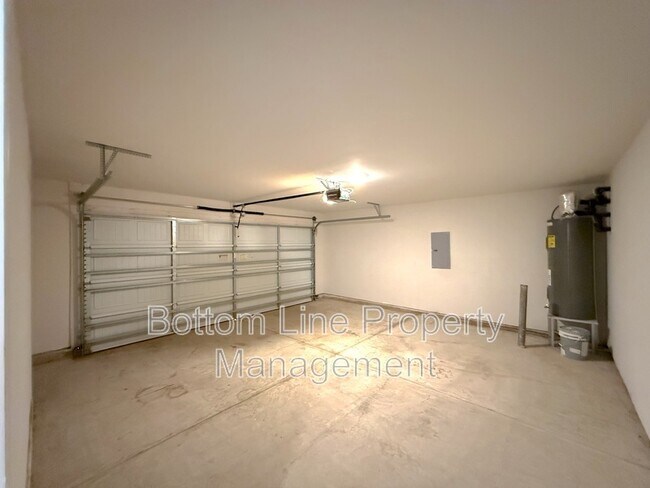 Building Photo - 169 Wellshire Dr