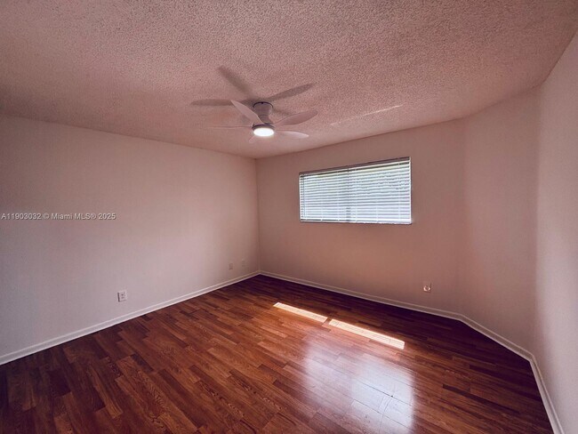 Building Photo - 3453 NW 44th St