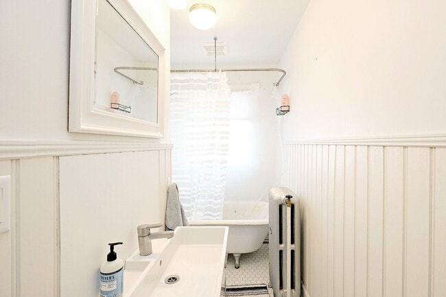 Building Photo - Downtown Home with Classic Charm & Modern Updates