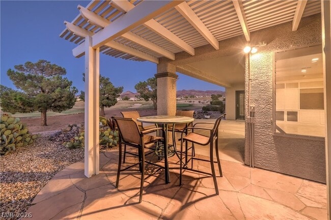 Building Photo - 2656 Riceville Dr