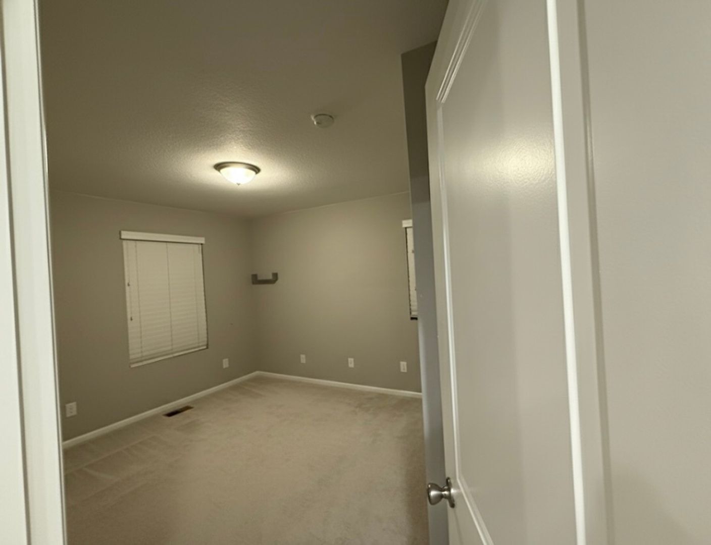 Building Photo - 21932 E Radcliff Cir