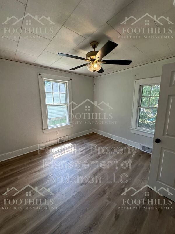Building Photo - 611 Bonham Ct