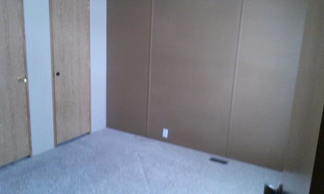 Building Photo - 2 bed 1 bath NW Boise