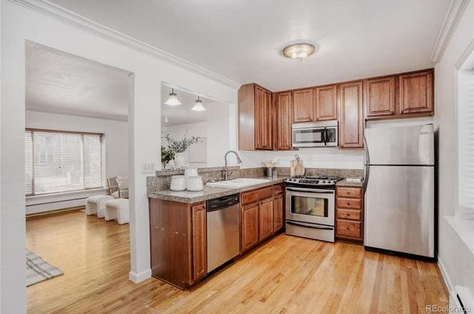 Building Photo - 920 Eudora St