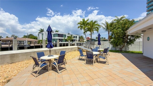 Building Photo - 1391 S Ocean Blvd