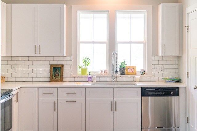 Building Photo - 509 Rosedale Ave E