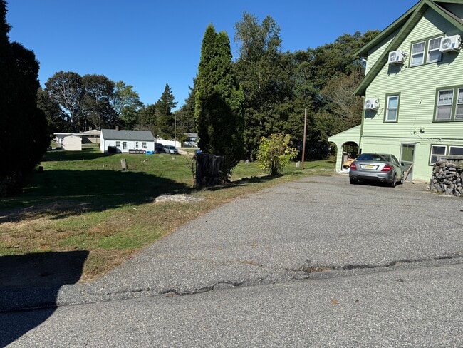 Building Photo - 170 Walker Hill Rd