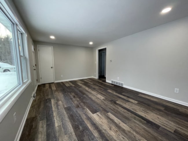 Building Photo - 30 June Dr