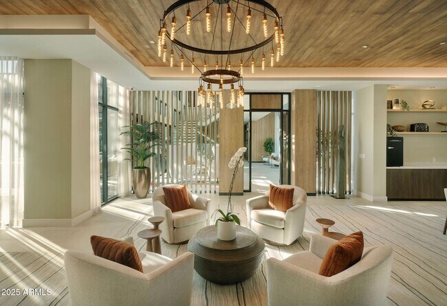 Building Photo - 2375 W Frye Rd