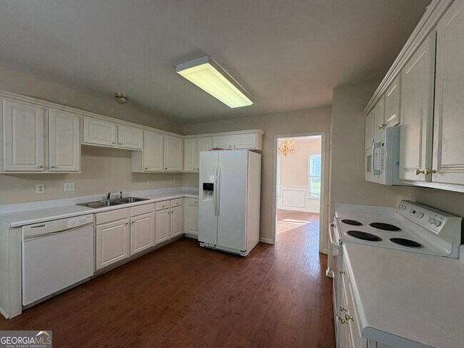 Building Photo - 3409 White Sands Way