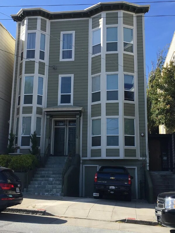 Building Photo - 2548 Sutter St