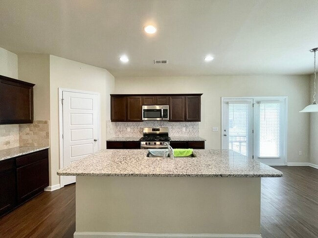 Building Photo - Bickley Estates in chapin