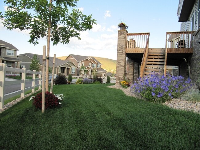 Building Photo - Absolutely Stunning West Arvada/Golden Gem...