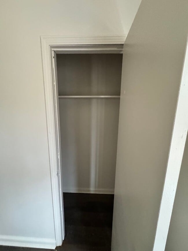 Building Photo - 126 Woodland Ave