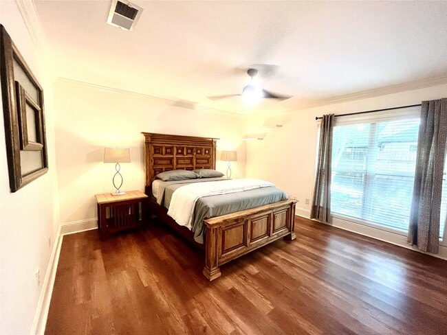 Building Photo - 2109 N Red Cedar Cir