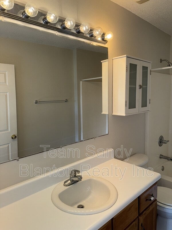 Building Photo - 7728 Bogey Ln