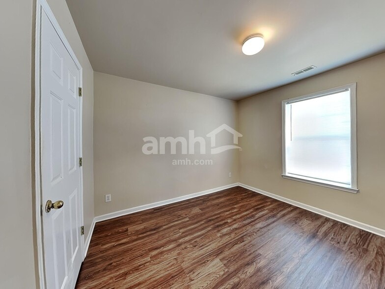 Building Photo - 2673 Blowing Wind Cir