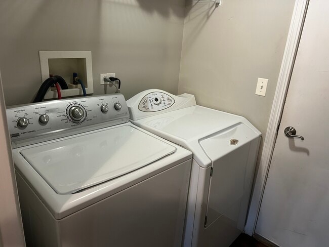 Building Photo - 538 Mallard Ln