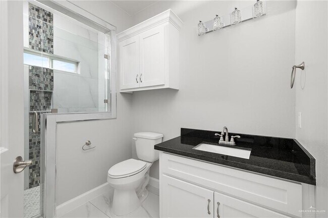Building Photo - 12 Imperial Oak Dr