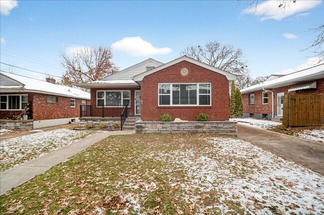 Building Photo - 2BR Brick Bungalow ($1,495/mo)