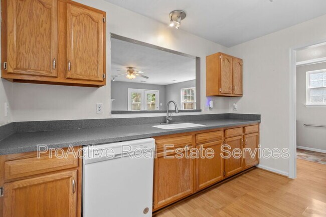 Building Photo - 5312 Pandoria Ave