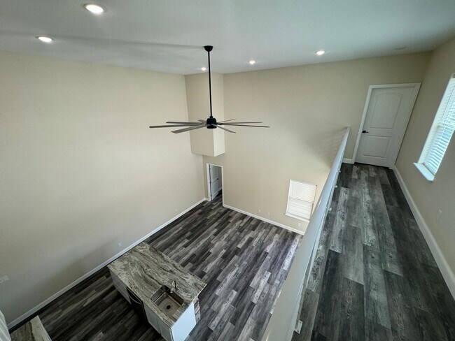 Building Photo - COMING SOON.....Modern Townhome with private fenced yard! HIGH CEILINGS PETS WELCOME