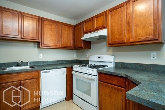 Building Photo - 104 Falcon Ridge Way N