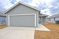 Building Photo - 2412 Shady Grv