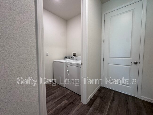 Building Photo - 2697 Kinsale Ln