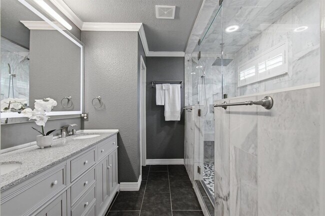 Building Photo - 113 Scarlet Oak Cove