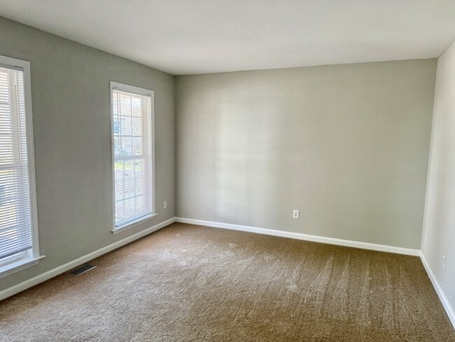 Building Photo - 8613 Hobhouse Cir