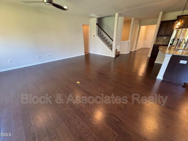 Building Photo - 1009 Magnolia Blossom Ln