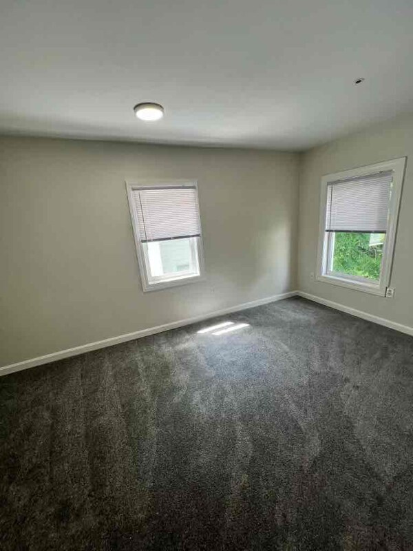 Building Photo - 19 Belknap St