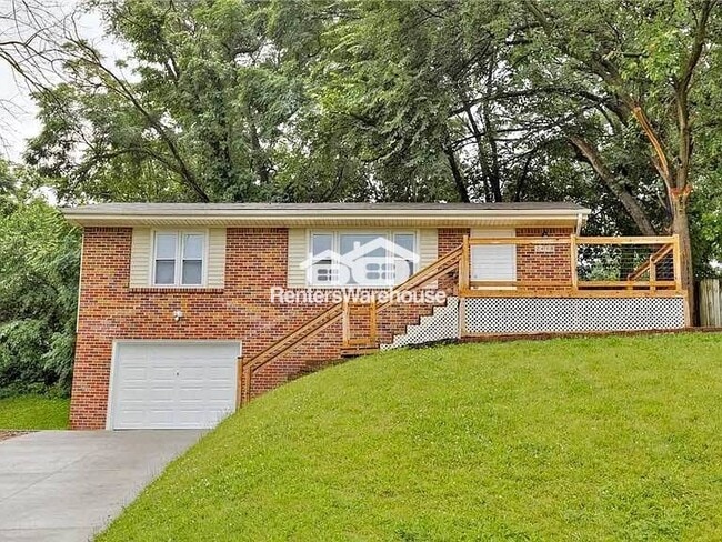 Building Photo - 2418 Boston Ave