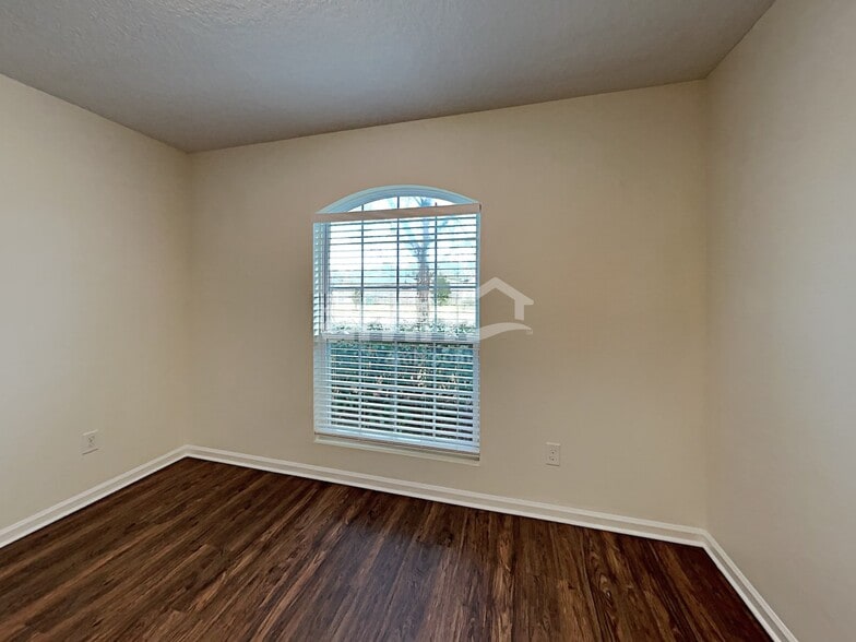 Building Photo - 96405 Commodore Point Dr