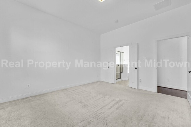 Building Photo - 4106 Horseshoe Ln