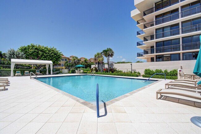 Building Photo - 2701 N Ocean Blvd