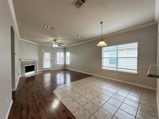 Building Photo - 11409 Hereford St