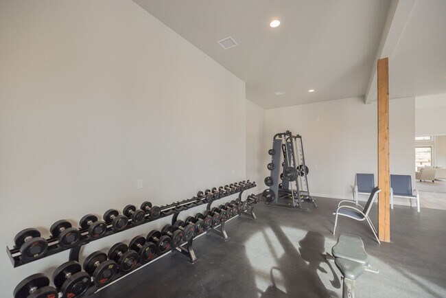 Building Photo - BRAND NEW LUXURY 3 BEDROOM 2.5 BATH TOWNHO...