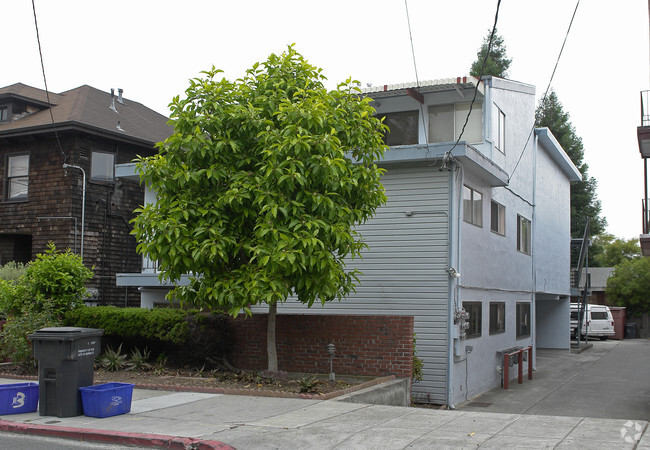 Building Photo - Milvia Street, 1618