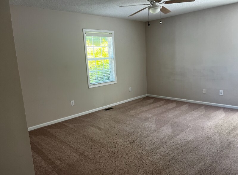 Building Photo - 8509 Deer Path Ct