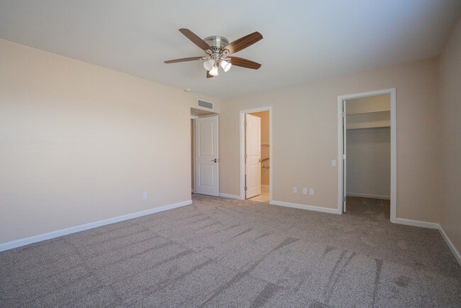 Building Photo - 1610 E Windjammer Way