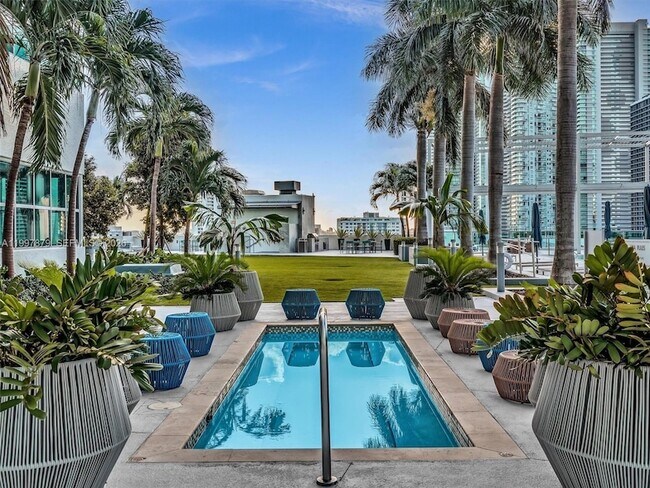 Building Photo - 3301 NE 1st Ave