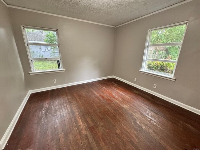 Building Photo - 1078 Lynwood Dr